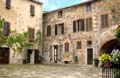 Holiday apartment in Tuscany - rent Appartamento Castello, Grosseto, Tuscany, Italy. Sleeps two to four people.