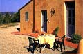 Tortori Italian holiday rental apartments in Tuscany. Vacation accommodation close to Florence.