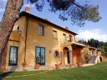 La Vista farmhouse holiday apartments, between Florence and Pisa. Vacation rentals in Tuscany, Italy.